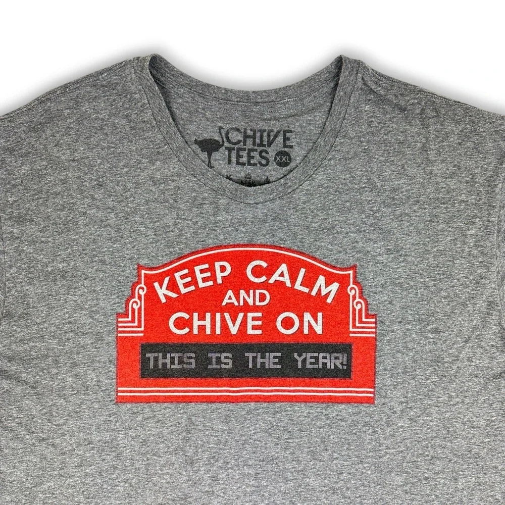 The Chive T-Shirt XXL Chicago Cubs Wrigley Field Marquee Keep Calm KCCO Tee Gray